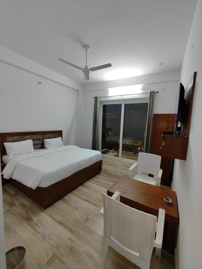 Hotel Anantam Residency Uttarkāshi Buitenkant foto