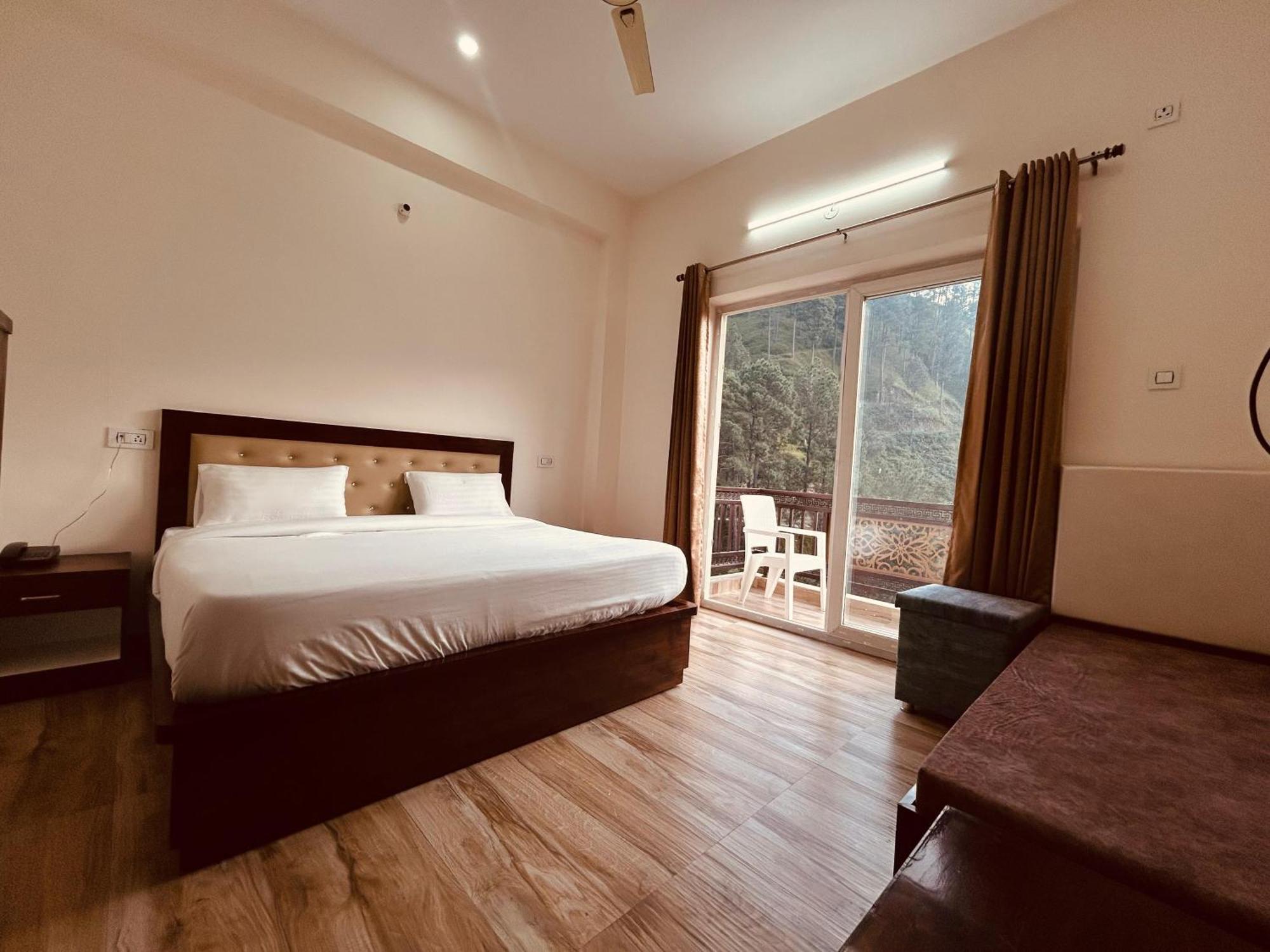 Hotel Anantam Residency Uttarkāshi Buitenkant foto